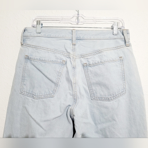 Old Navy High Rise Slouchy Straight Jeans Light Wash 100% Cotton Women’s Size 4 - Picture 4 of 13
